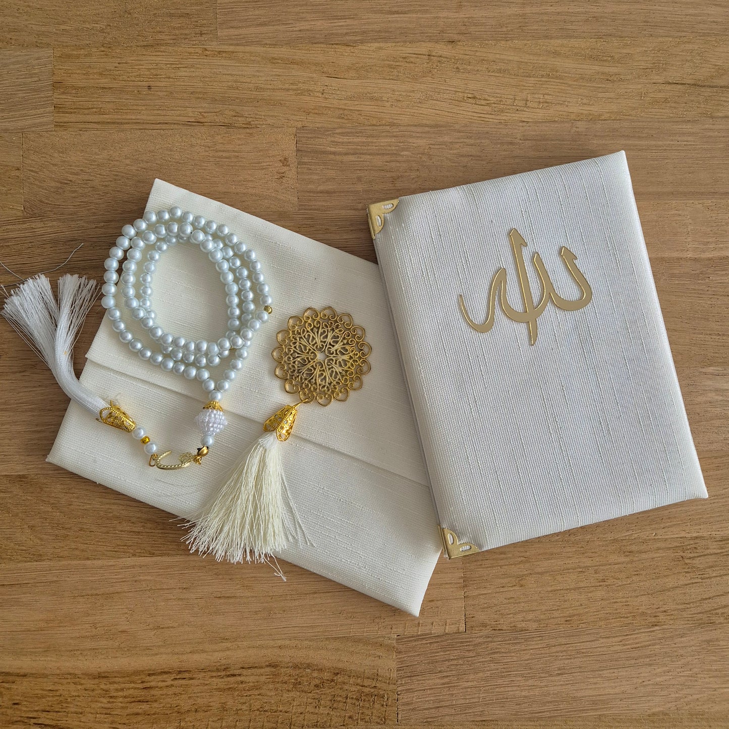 Pochette avec tasbih et Yasin